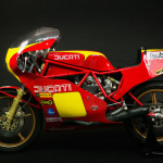 Ducati TT2, 1982, questa moto ha gareggiato nel campionato italiano Velocità e Endurance classificandosi prima in varie gare, tra cui la 500Km di Vallelunga con i Piloti Mario Sakamoto e Massimo Brutti, è un conservato moto bello e raro.